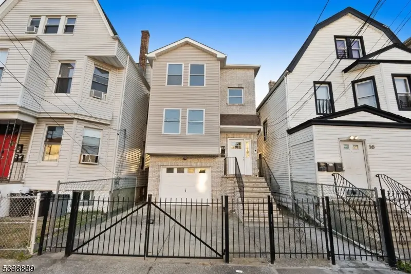 14 Willoughby St, Newark, NJ 07112 - Image #1