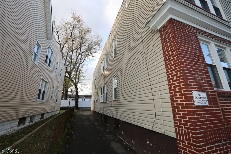 443 Norwood St #4, East Orange, NJ 07018 - Image #3