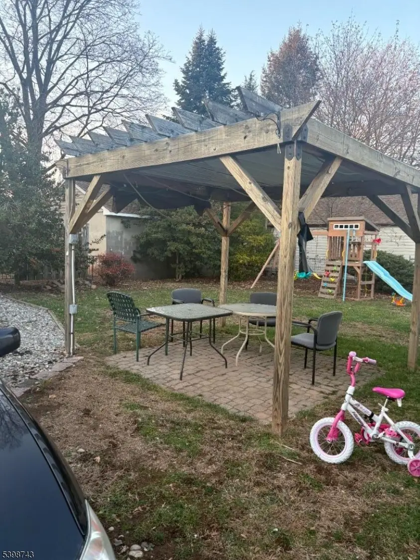 339 N 8th Ave, Manville, NJ 08835 - Image #3