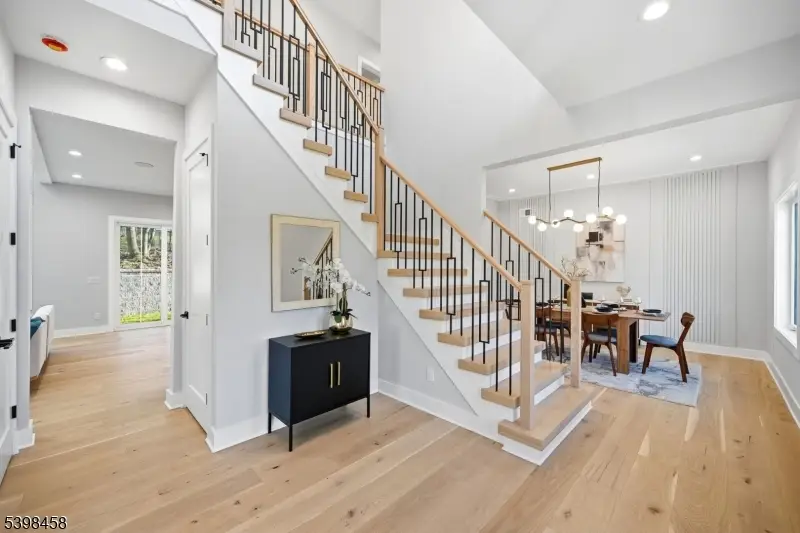 11 Rale Ter, Livingston, NJ 07039 - Image #2