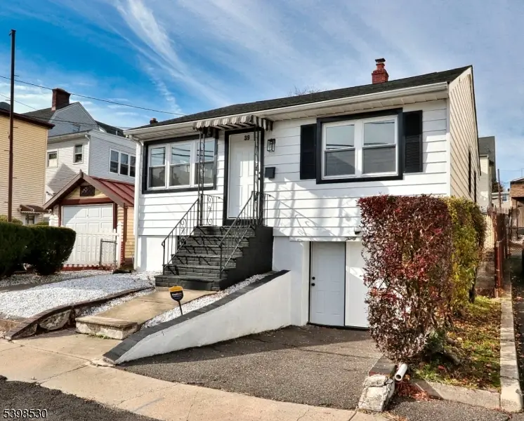 39 Grant Place, Irvington, NJ 07111 - Image #1
