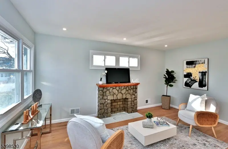 39 Grant Place, Irvington, NJ 07111 - Image #3