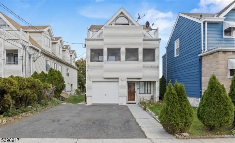 331-333 E 29th St #2, Paterson, NJ 07514 - Image #1