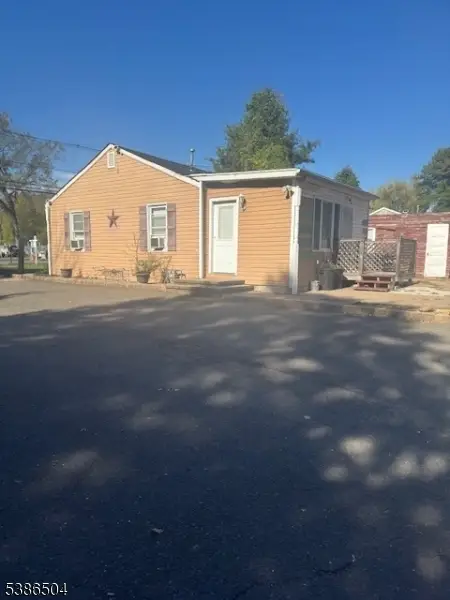 302 Changebridge Rd, Montville Twp., NJ 07045