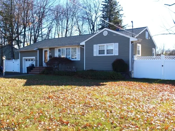 17 Garden Pl, Pequannock Twp., NJ 07444