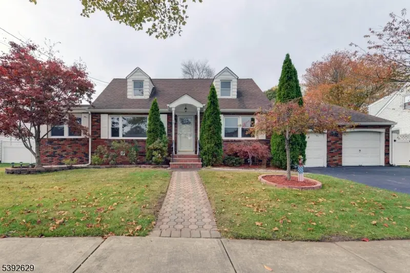 29 Winifred Dr, Totowa, NJ 07512 - Image #1