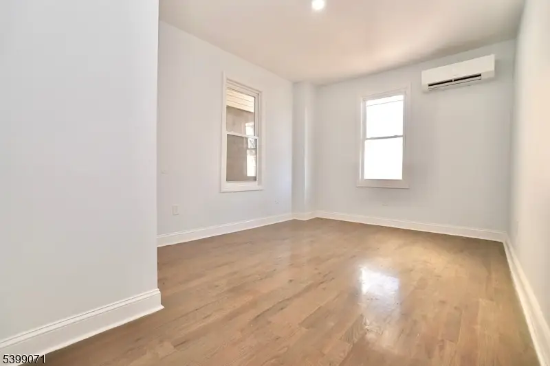 216 Peshine Ave, Newark, NJ 07108 - Image #2