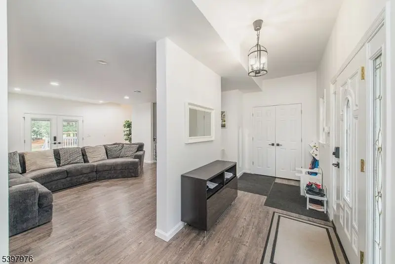 115 Scudders Rd, Sparta, NJ 07871 - Image #2