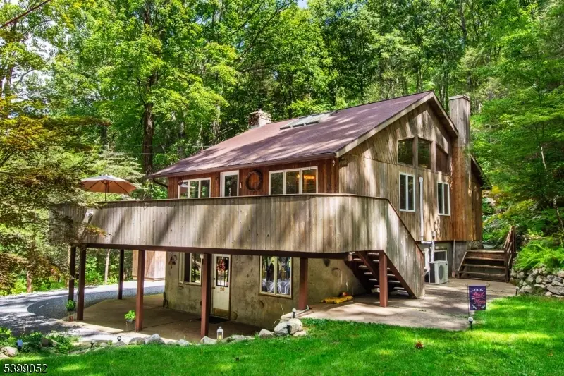 20 Glenwood Ln, Vernon Township, NJ 07461 - Image #1