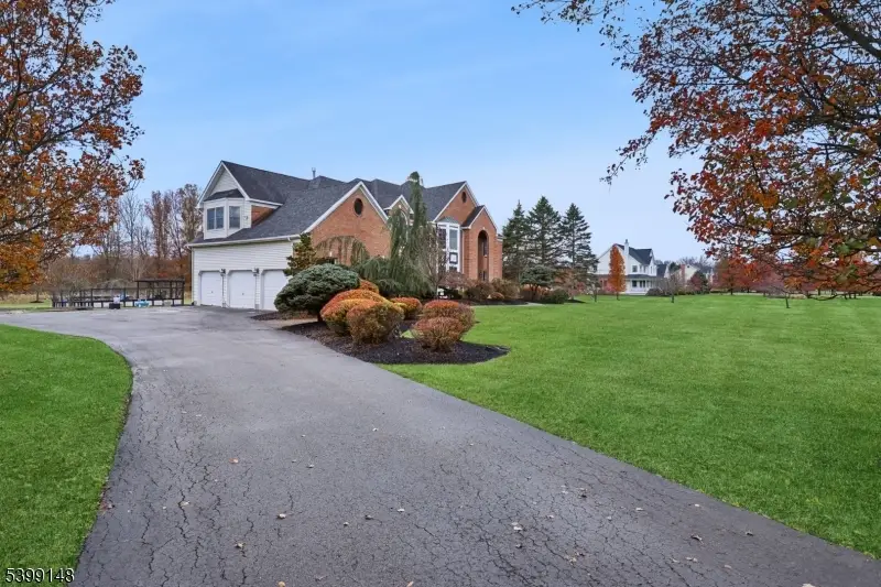10 Jacobus Ln, Readington Township, NJ 08822 - Image #2