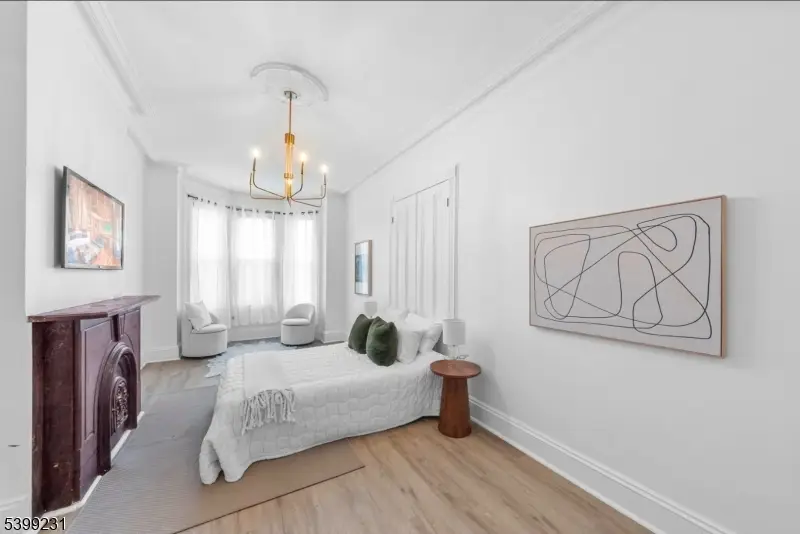 64 Oak St, Jersey City, NJ 07304 - Image #3