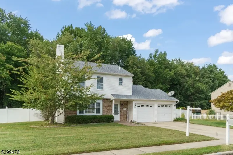 8 Orangewood Ln, Burlington Township, NJ 08016 - Image #1