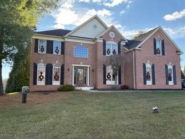 20 Riddle Court, Franklin Twp., NJ 08802