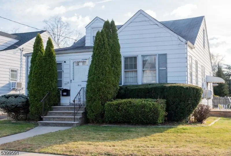 1019 W Henry St, Linden, NJ 07036 - Image #1