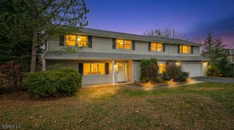 12 Clinton Ln, Wayne, NJ 07470 - Image #1