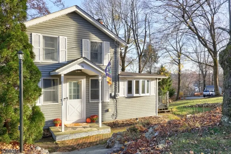 31 Highland Ave, Stanhope, NJ 07874 - Image #1