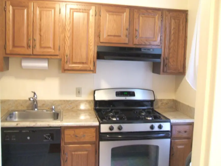 82 Bromley Pl, Nutley, NJ 07110 - Image #3