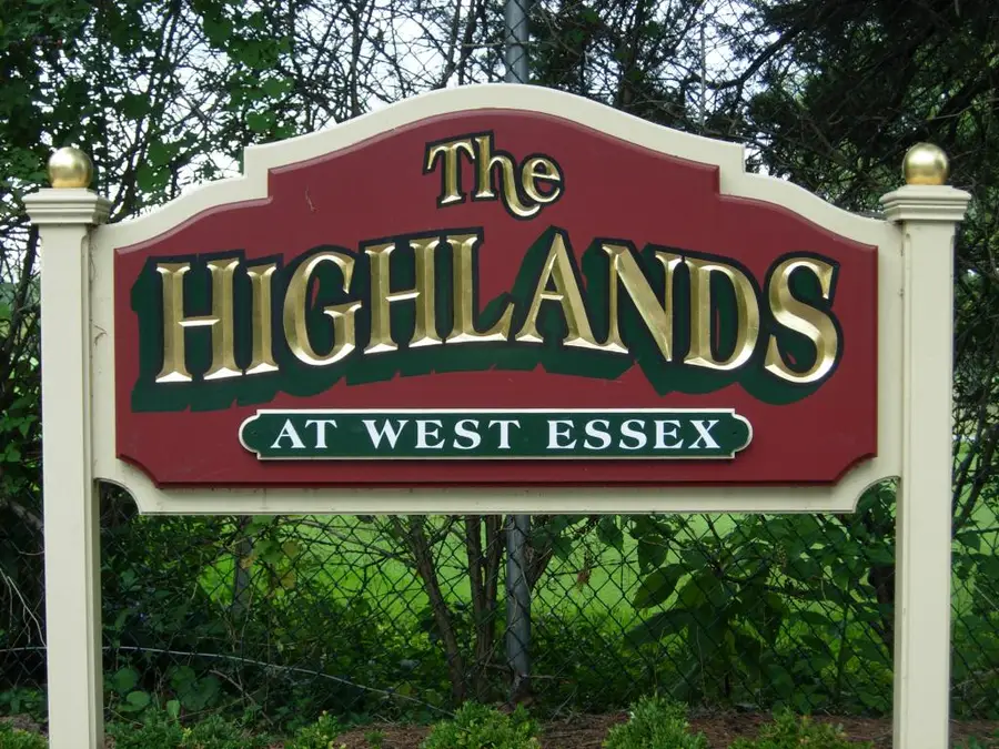 302 E Lincoln Ave, Roselle Park, NJ 07204 - Image #2