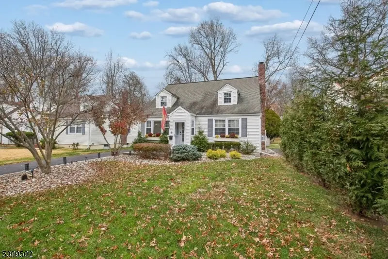 1147 Inwood Pl, Plainfield, NJ 07062 - Image #1