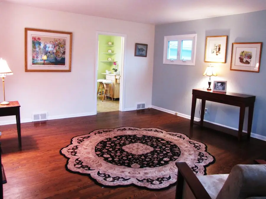 5 Deer Run Dr, High Bridge, NJ 08829 - Image #3