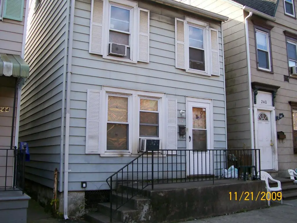 129 Brookwood St #2, East Orange, NJ 07018 - Image #1