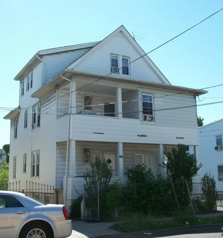 134 Oakwood Dr, Packanack Lake, NJ 07470 - Image #1