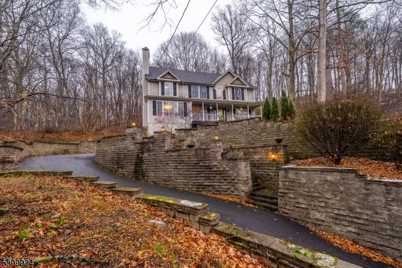 123 Vail Rd, Knowlton, NJ 07832 - Image #2