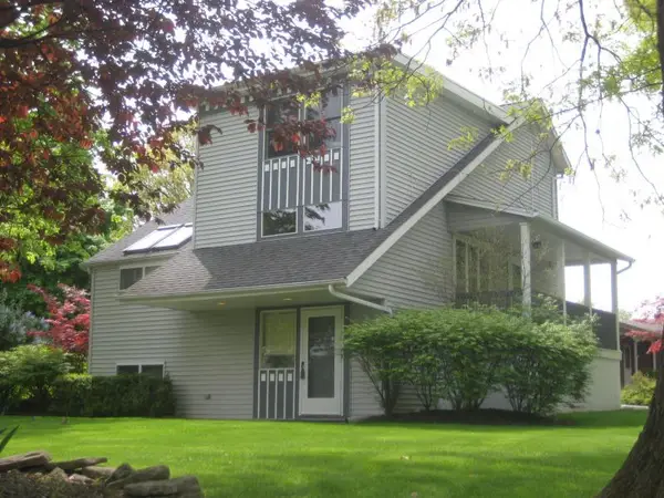 18 Dean Rd, Mendham Boro, NJ 07945