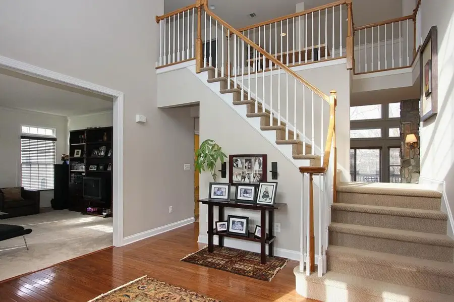 565 Faletti Way, River Vale, NJ 07675 - Image #3