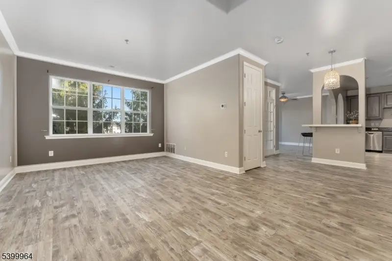 66 Limerick Ln, Lopatcong, NJ 08865 - Image #3