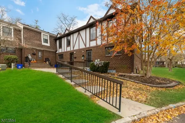 46 Dorchester Ct, Hillsborough Twp., NJ 08844