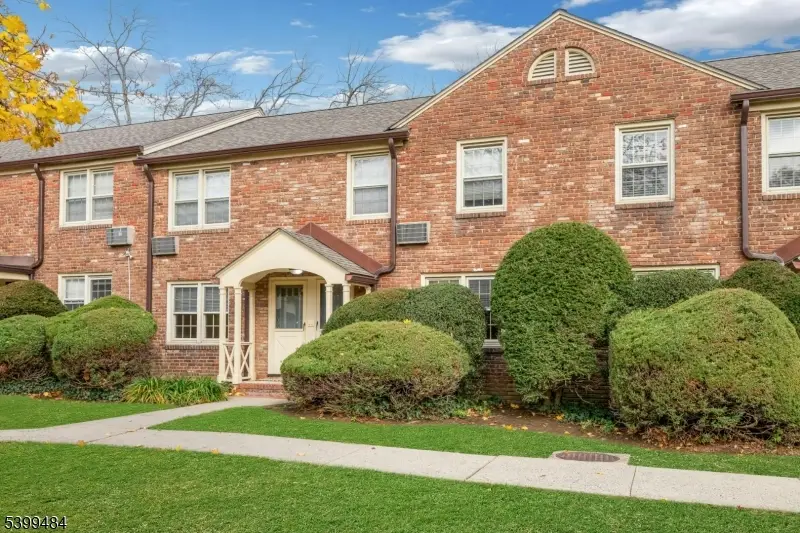 380 Main St Unit19, Chatham, NJ 07928 - Image #1