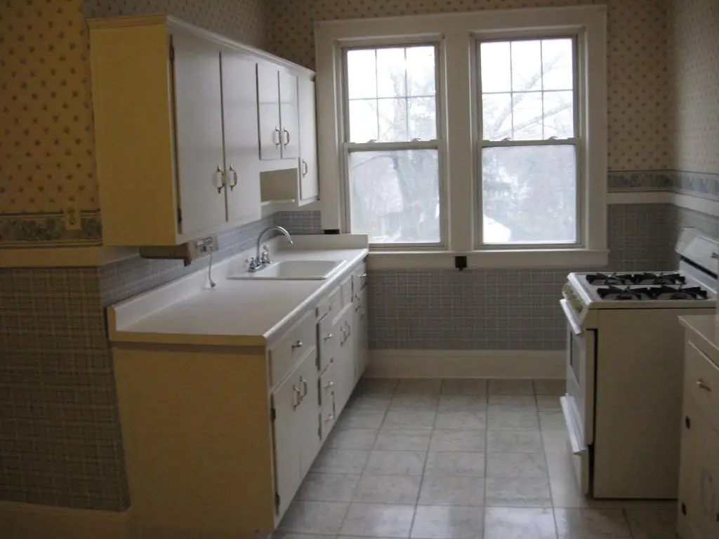 51 Surrey Ln, Clifton, NJ 07012 - Image #1