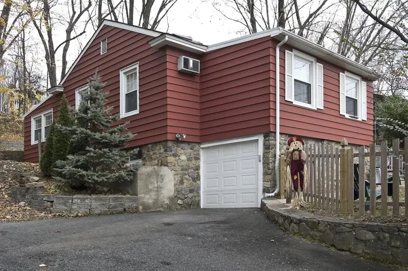 300 Old Farm Rd, Bedminster, NJ 07921 - Image #1