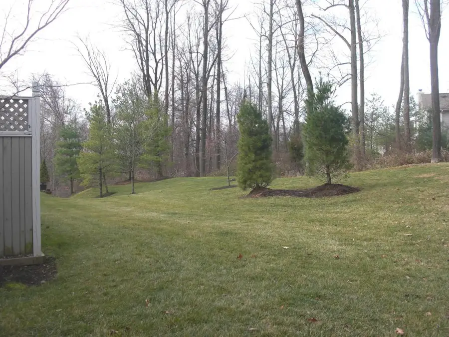 17 Village Glen Rd, Raritan Township, NJ 08822 - Image #2