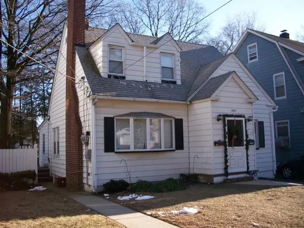 263 Stiles St, Elizabeth City, NJ 07208