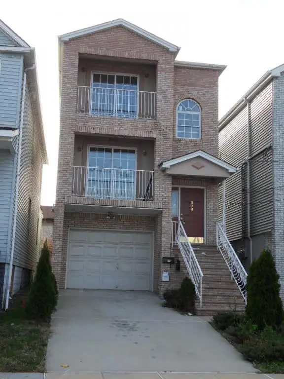 302 19th Ave, Paterson City, NJ 07504