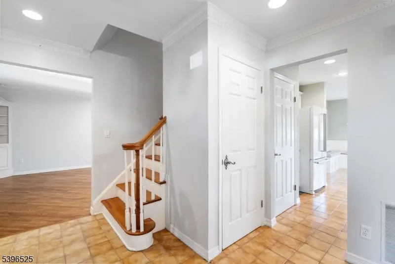 8 Forest Dale Dr, Harding Township, NJ 07976 - Image #3