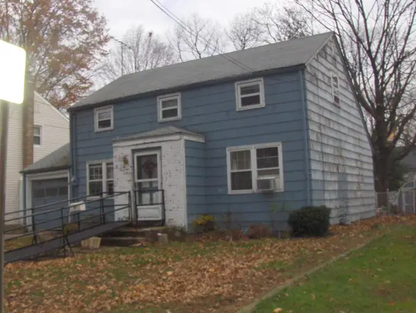 44 Liberty St, Clifton City, NJ 07013