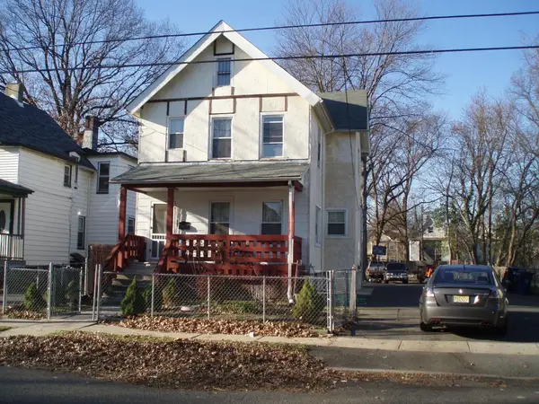 790 S 14th St, Newark City, NJ 07108