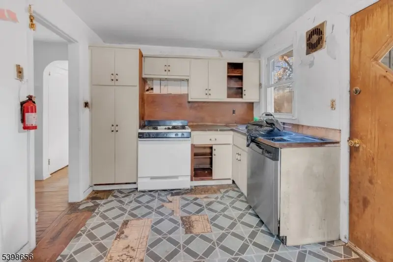 141 Lenox Ave, Irvington, NJ 07111 - Image #1