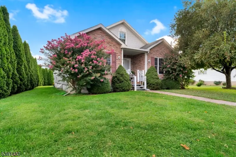 930 Wilbur Ave, Phillipsburg, NJ 08865 - Image #2