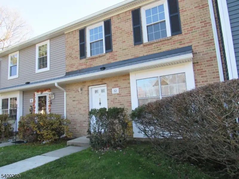 32 Lafayette Ct, North Brunswick, NJ 08902 - Image #1