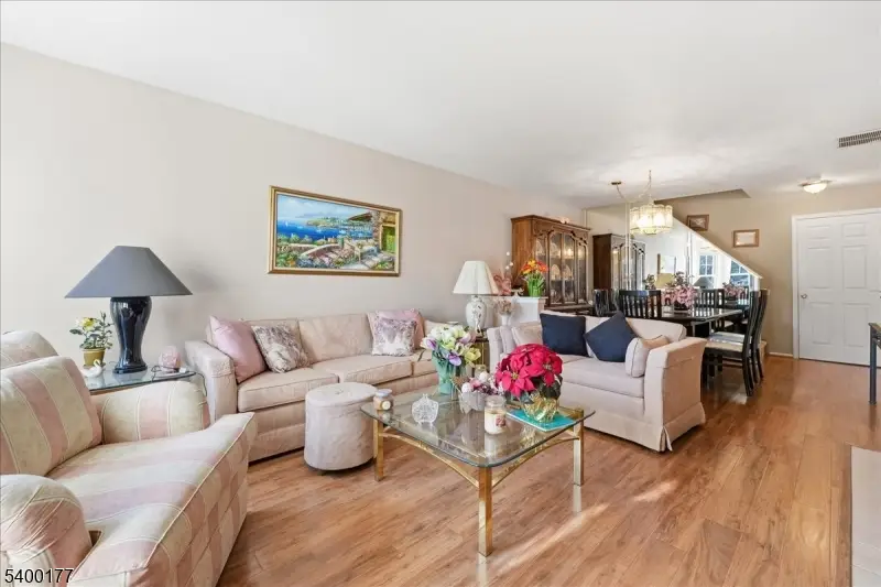 11 Letts Ct, Sayreville, NJ 08872 - Image #3