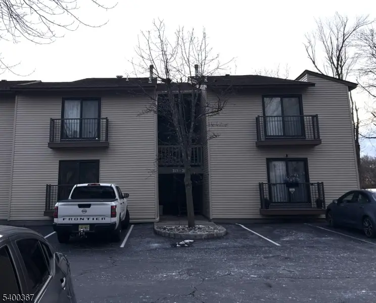 314 Spruce Hills Dr, Glen Gardner, NJ 08826 - Image #1