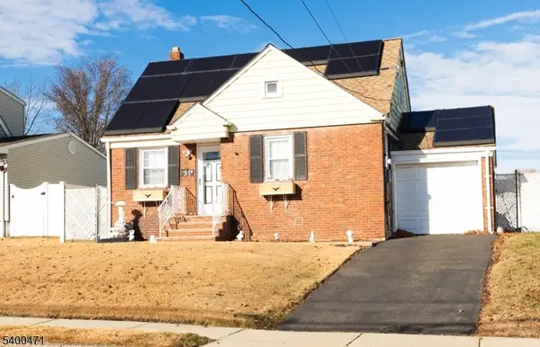 91 Birchwood Dr, Elmwood Park Boro, NJ 07407