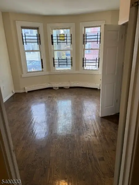 422 Jelliff Ave, Newark, NJ 07112 - Image #3