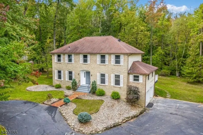 5 Fernwood Rd, Warren, NJ 07059 - Image #1