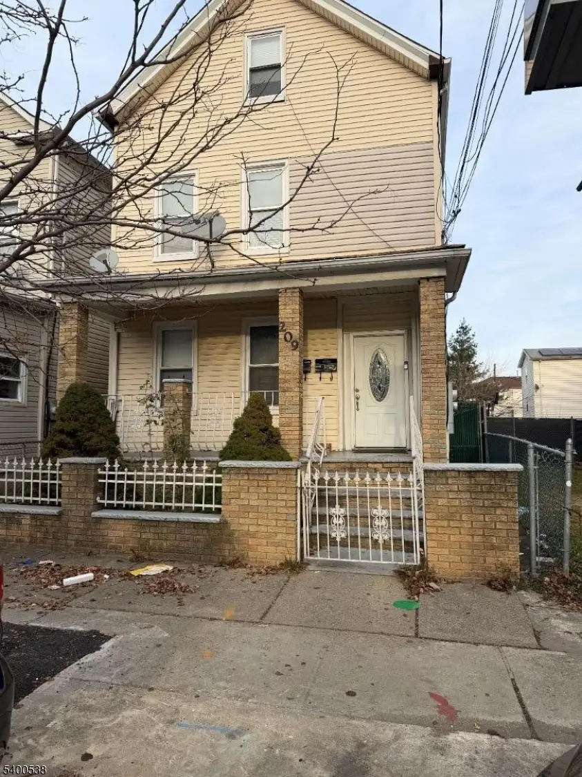 209 Inslee Pl, Elizabethport, NJ 07206 - Image #2