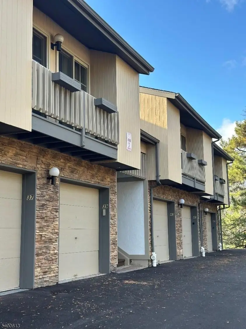 43 Colton Cir, West Orange, NJ 07052 - Image #1